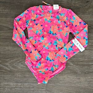 Feather 4 Arrow Wave Chaser Surf Suit - Size 8 NEW!